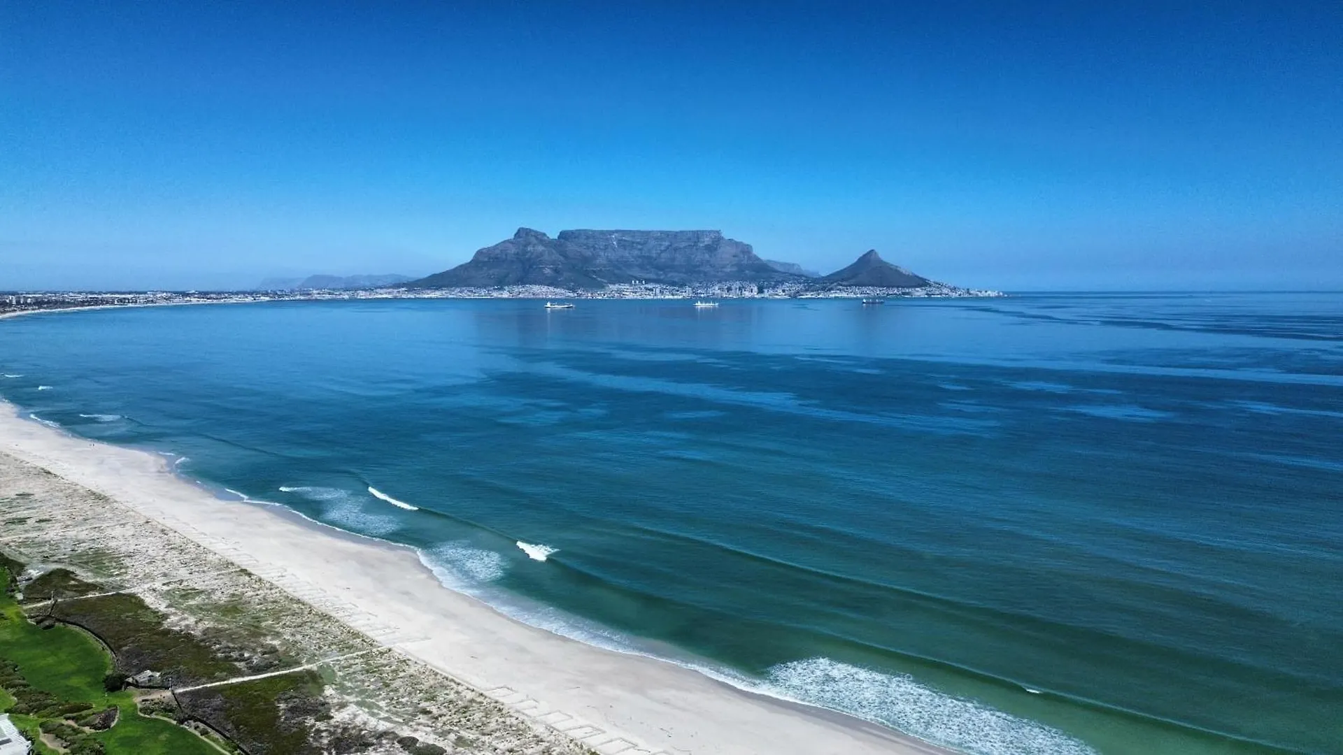 Seehuys - Bloubergstrand Beachfront Cape Town